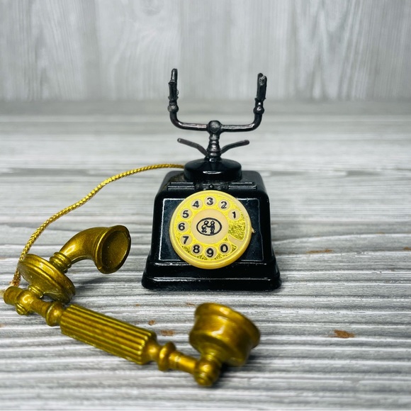 Vintage Pencil Sharpener Telephone Die Cast Metal Collectible 1980's miniatures - Picture 4 of 6